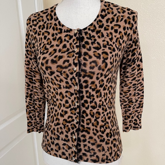 Gorgeous White House Black Market Leopard Cardigan - Picture 9 of 16